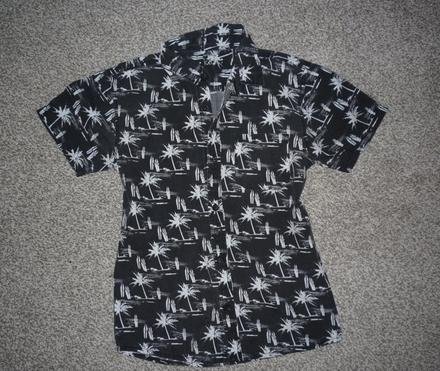 Chlapecká košile s krátkým rukávem vel 134-140, 134