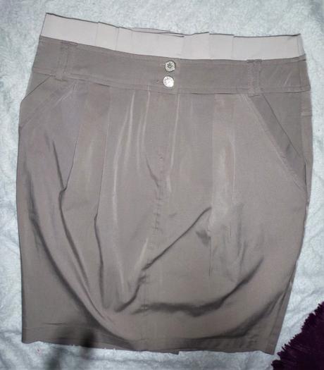 Sportovně-elegantní sukně - vel.m, m