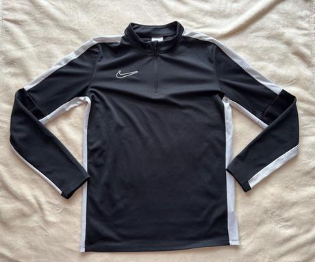 K7/ mikina funkční zn. nike - v.146/152, nike,146