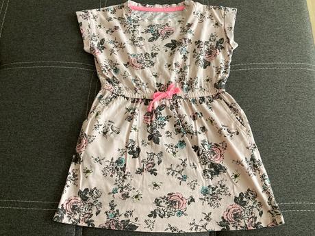 Letní šaty, 98