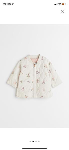 Jak vybrat jarní bundu pro první krůčky dítěte?