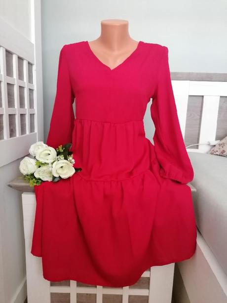 Šaty s kanýrky, 36