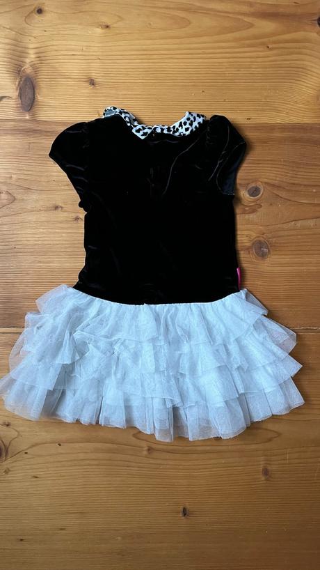 Semišové šaty s tutu sukní, 98