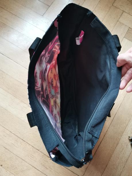 Kabelka monster high, 