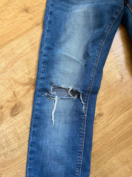 Trhané džíny, rifle, c&a,38
