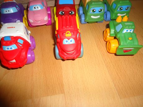 Gumové autíčka,
