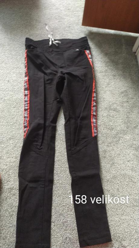 Platene kalhoty, 158