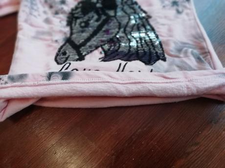 Krásná mikinka,nátělník parádní málo nošen cca 5-6, 104