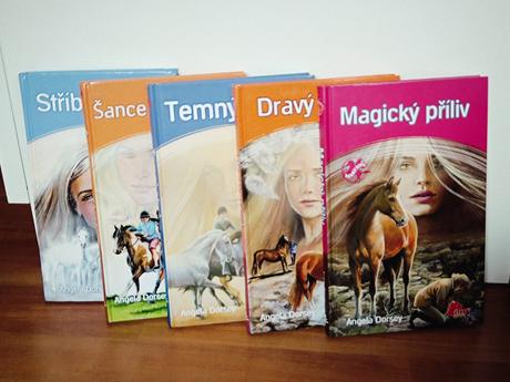 5x kniha pro dívky o koních, 