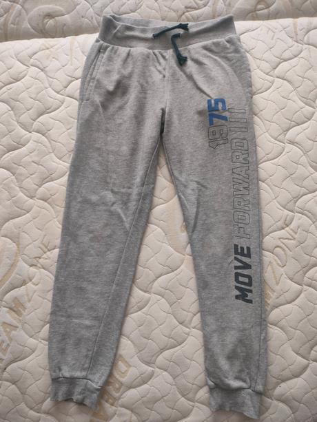 Tepláky velikost 146, pepco,146