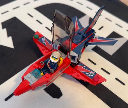 Lego city airshow jet 60177,