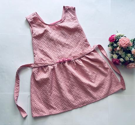 Ob/ šaty s ornamenty- v.cca 4/5 let, 110