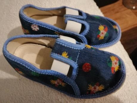 Dětské papučky, 23