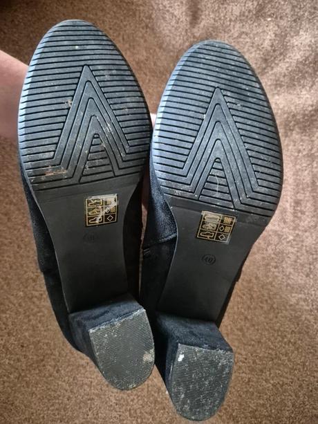 Semišové kotníkové boty na podpadku vel. 40, 40