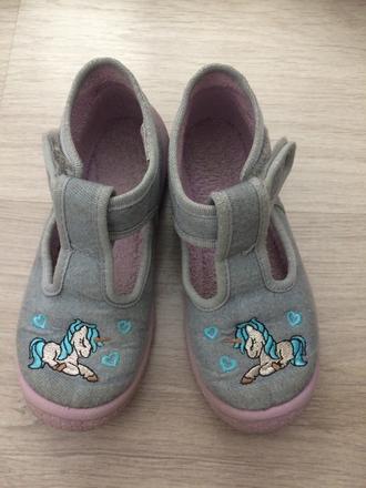 Kotníčkové bačkorky fischer s jednorožcem, 26