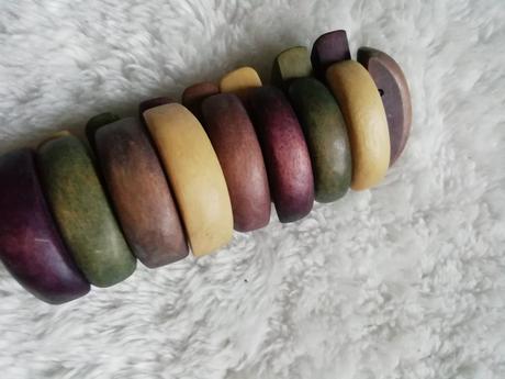 Náramky, kus40 kč,