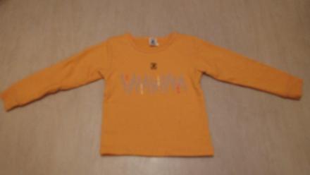 Oranžová mikina, 116