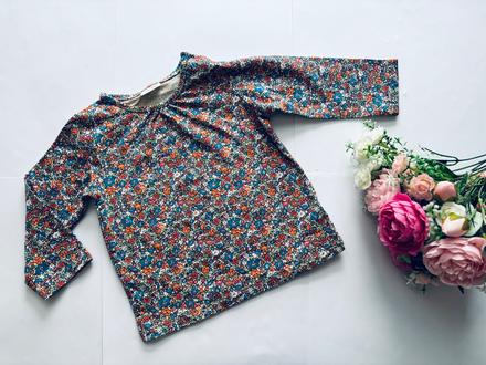 Nádherné triko s květy zn. next - v. 9/12 měsíců, next,80