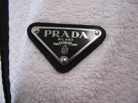 Froté bunda s kapucí,smaltované kovové logo prada, prada,40