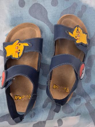 Sandále pokémon, h&m,30