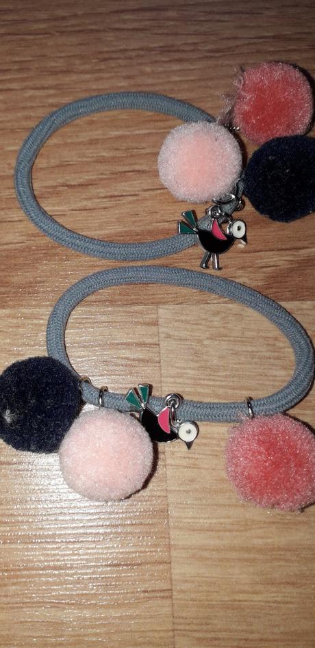 Gumička do vlasů pom pom, 