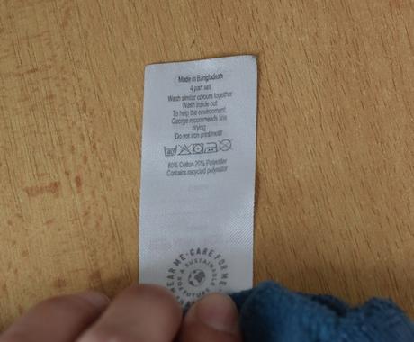 Mikina vel. 3 - 4 roky, george,104