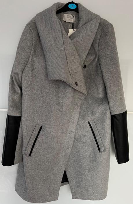 Kabát vel. l, bershka,m