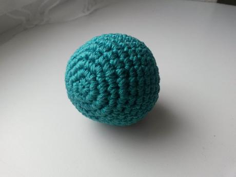 Háčkovaný míček 6,5 cm,