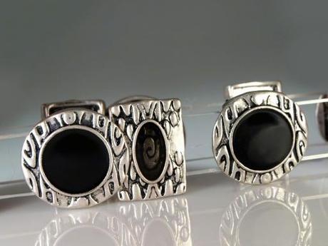 Kovový dámský náramek etno - varianta černý, 