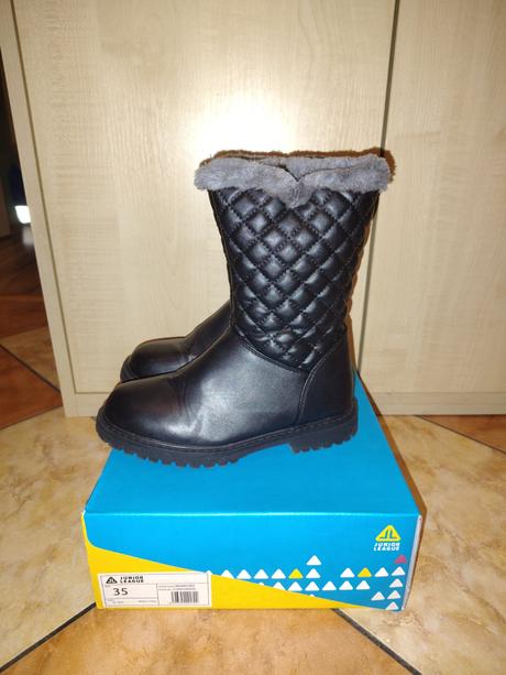 Dívčí zimní černé kozačky 35 top stav, 35