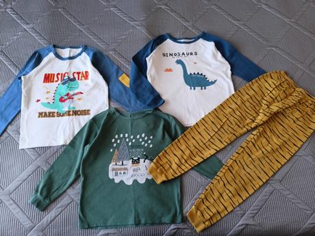 Dětský set / pyžamo, 9 let, 134
