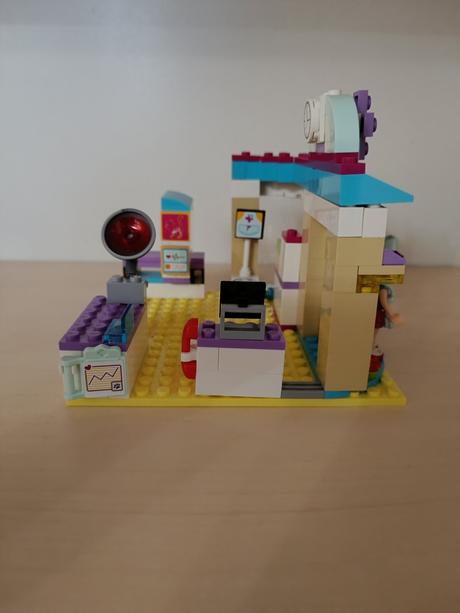 Lego friends 41085 veterinární klinika, 