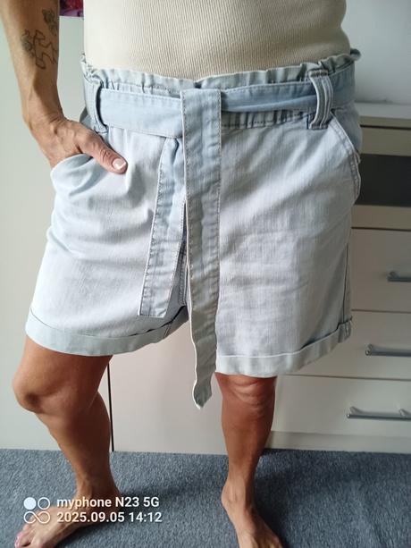 Šortky zn."beloved" vel."44/xxl", 44