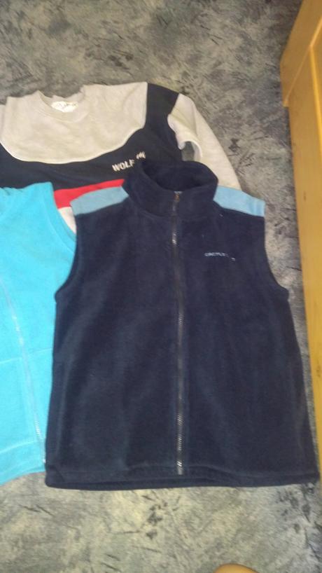 Mikiny a vesty, 140–152