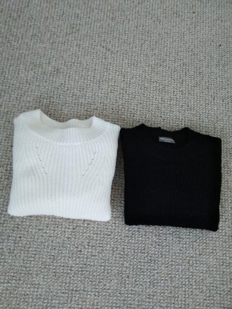 Dívčí svetry vel.146, 146