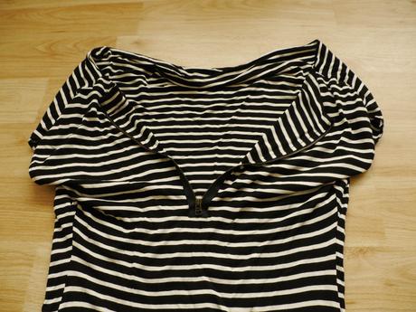 Cerno-bile prouzky saty s výstřihem vodopád vel.s, mango,s