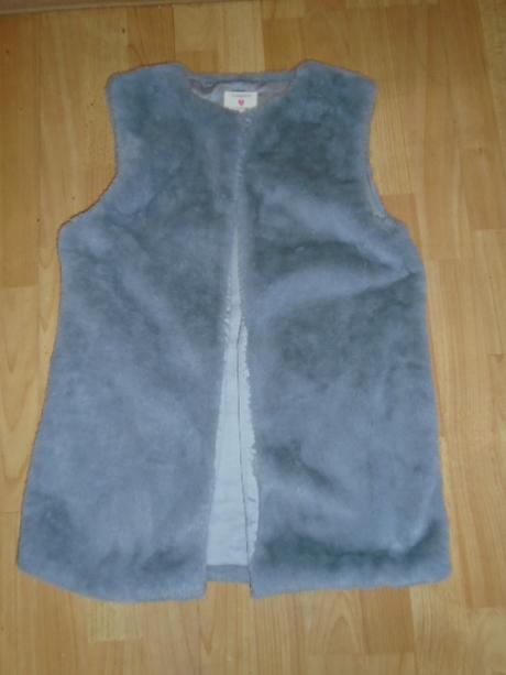Vesta luxusní chlupatka vel 12/13 l, primark,158
