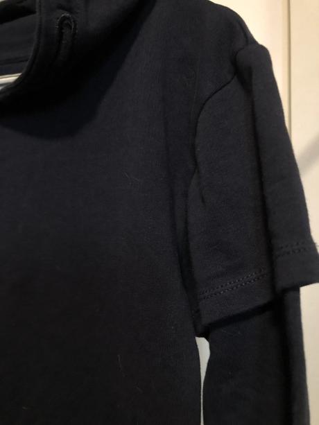 Modrá mikina s kapucí, 134