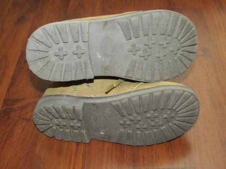 Kotníkové boty, 28