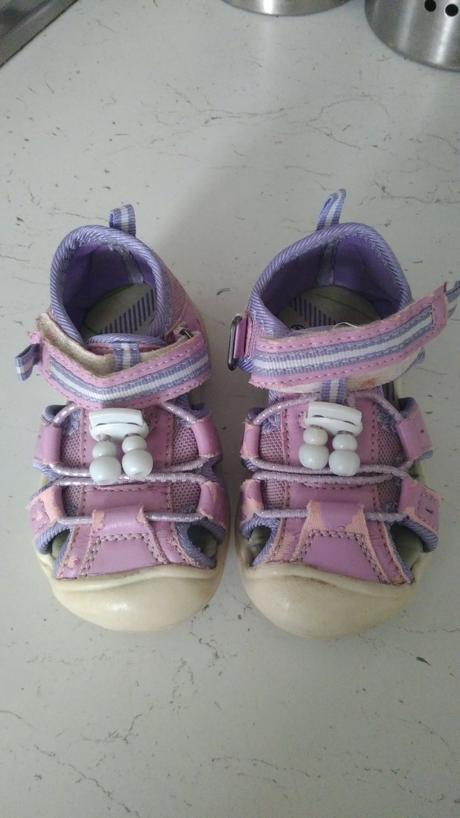 Sandálky magnus, 22