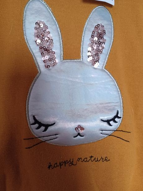 Hořčicový svetr se zajíčkem 134/140, h&m,134 / 140