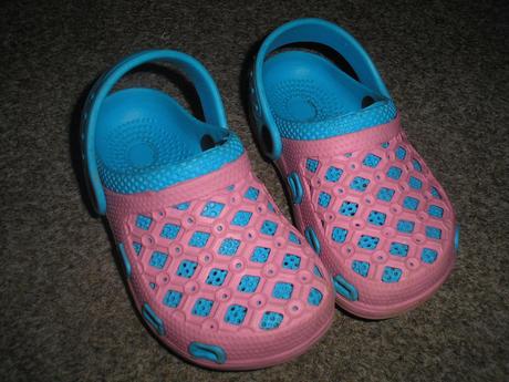 Gumové nazouváčky, 25