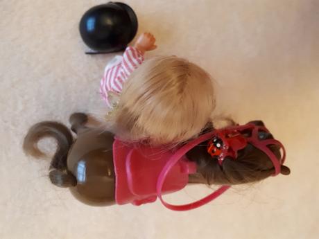 Panenka evička, žokejka na koni, zn.simba,