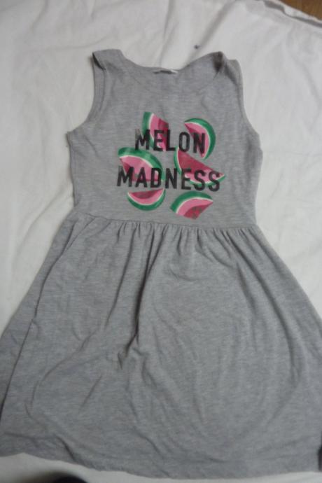 Šaty + 2x sukně + 2x tričko vel. 128, 122–134