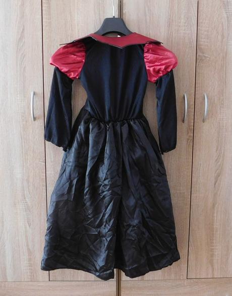 Kostým-upírka vel.110/116, 