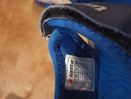 Sandály, kecky a bačkory, 26