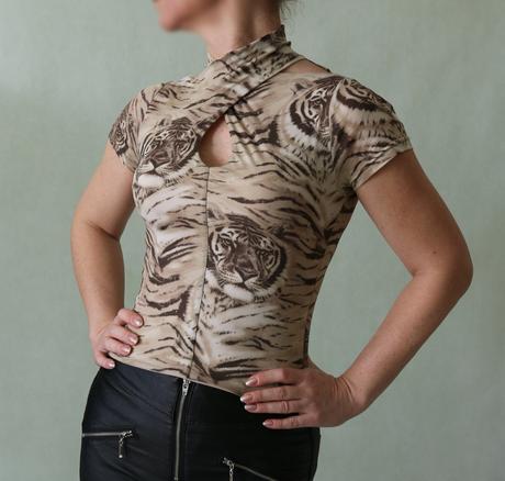 Tričko / roláček s tygříky c&a vel.xs, c&a,xs