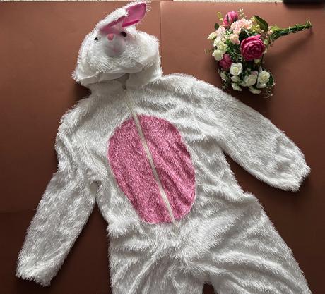 An9/ kostým zajíc - v.7/9 let, 