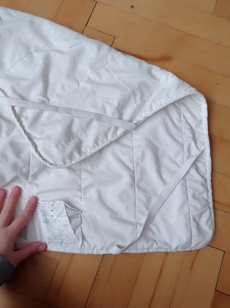 Nepromokavá podložka 70x140, šířka (cm): 70,délka (cm): 140