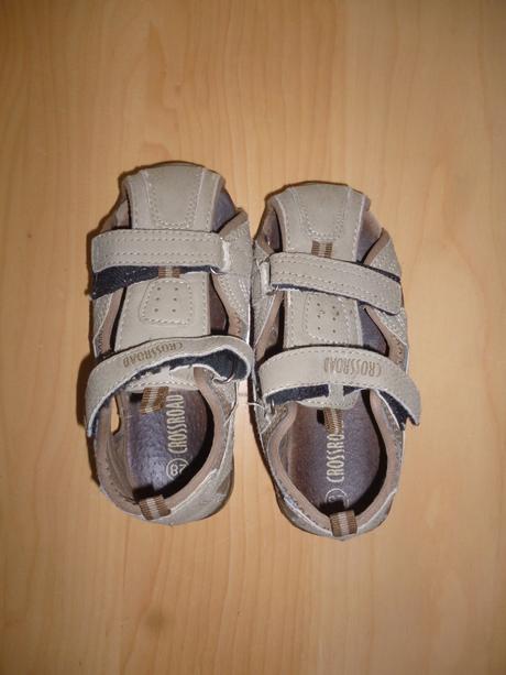 Uzavřené sandálky crossroad, vel. 28, 28